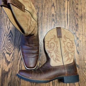 Men’s Ariat Square Toe Cowboy Boots